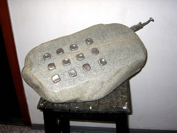 Viktor Vorobyev & Yelena Vorobyeva
<br><em>Cell Phone</em>
<br>Sculpture
<br>Stone Metal